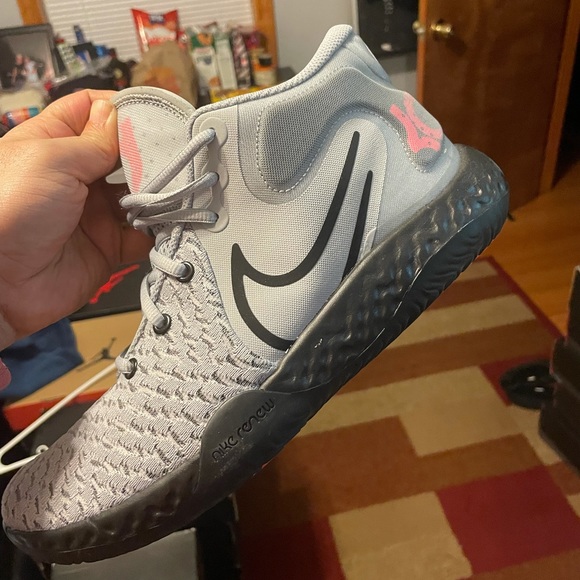 Nike Kd trey 5 Light smoke ep main image 5